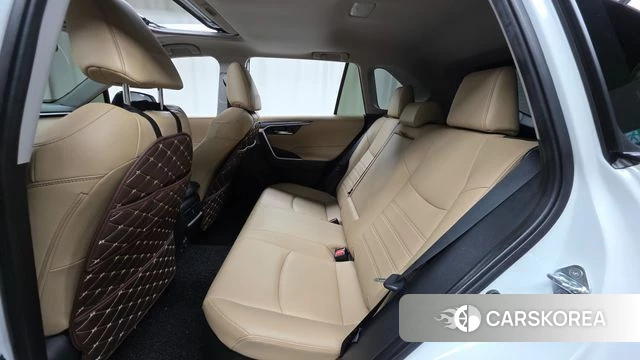 Toyota RAV4 5th Generation 2023 Белый из Кореи, фото 3