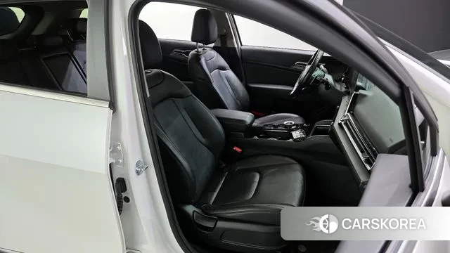 Kia Sportage 5th Generation Hybrid 2022 Белый из Кореи, фото 3