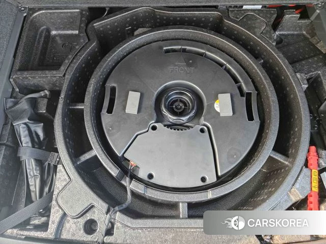 Audi Q5L 2025 Черный из Китая, фото 3