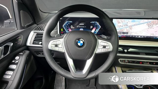 BMW X7 (G07) 2025 Белый из Кореи, фото 3