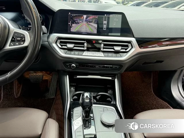BMW 3 series 2021 Черный из Китая, фото 3