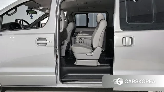 Hyundai The New Grand Starex 2020 Серебряный из Кореи, фото 3