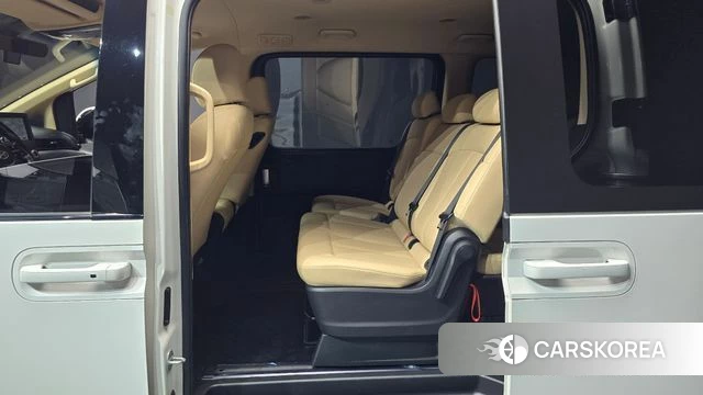 Hyundai Staria 2021 Белый из Кореи, фото 3
