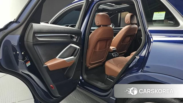 Audi Q3 (F3) 2024 Синий из Кореи, фото 3