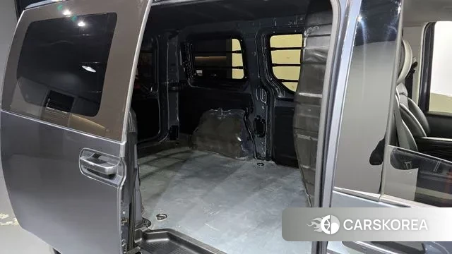 Hyundai Staria 2022 Серый из Кореи, фото 3