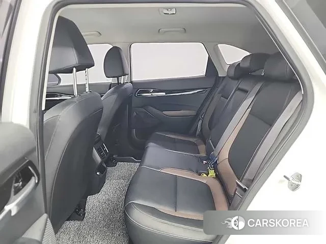 Kia Seltos 2022 Белый из Кореи, фото 3