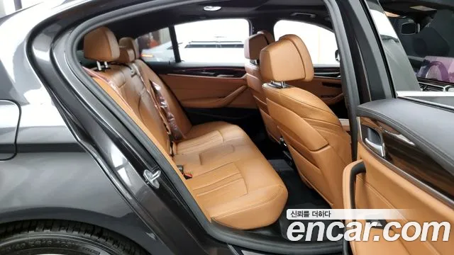 BMW 5 Series (G30) 2021 Серый из Кореи, фото 3