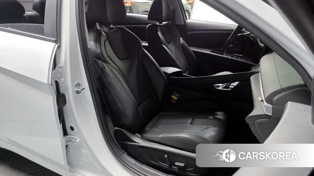 Hyundai Avante (CN7) 2022 Белый из Кореи, фото 3