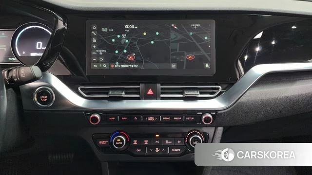 Kia Niro Plus 2022 Белый из Кореи, фото 3