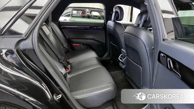 Hyundai Grandeur Hybrid (GN7) 2023 Черный из Кореи, фото 3