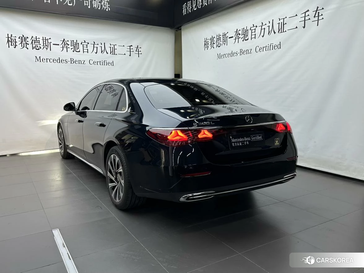 Mercedes-Benz E-class 2023 Зеленый из Китая, фото 3
