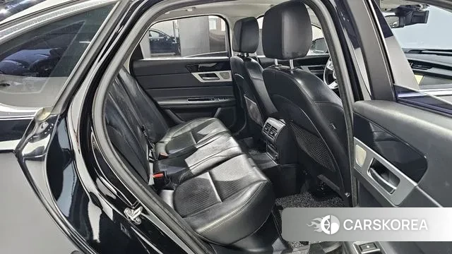 Jaguar XF (X260) 2018 Черный из Кореи, фото 3