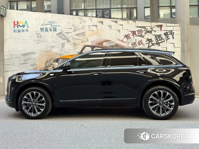 Cadillac XT5 2025 Черный из Китая, фото 3