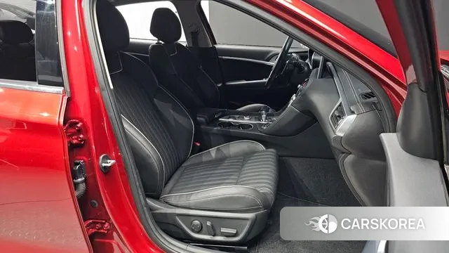 Genesis G70 2019 Красный из Кореи, фото 3