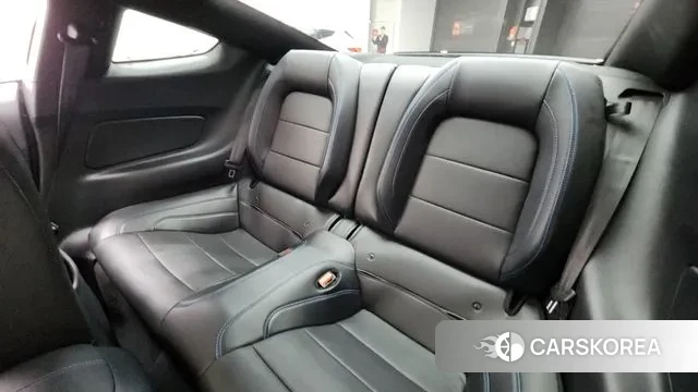 Ford Mustang 2022 Черный из Кореи, фото 3