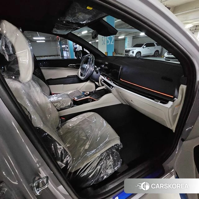 Kia The New Sportage 5th Generation Hybrid 2026 Серебристо-серый из Кореи, фото 3