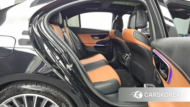 Mercedes-Benz C-Class W206 2023 Черный из Кореи, фото 3