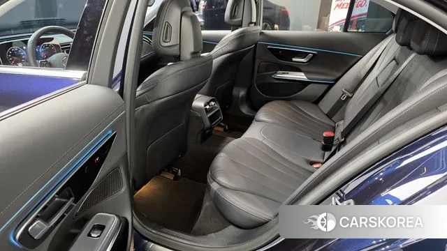 Mercedes-Benz E-Class W214 2025 Синий из Кореи, фото 3