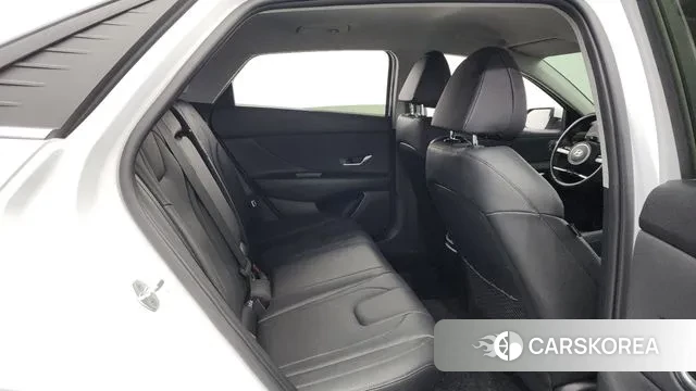 Hyundai Avante (CN7) 2022 Белый из Кореи, фото 3