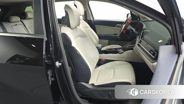 Kia Sportage 5th Generation Hybrid 2024 Черный из Кореи, фото 3