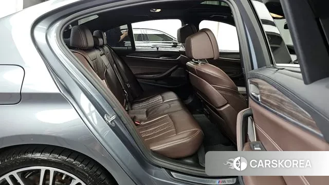 BMW 5 Series (G30) 2020 Серый из Кореи, фото 3