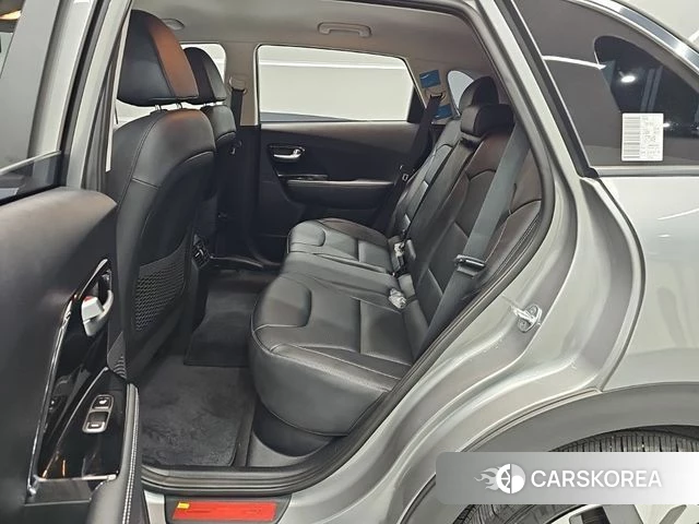 Kia Niro EV 2021 Серебристо-серый из Кореи, фото 3