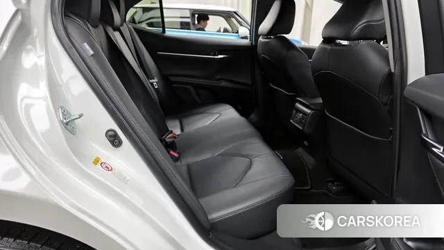 Toyota Camry (XV70) 2018 Белый из Кореи, фото 3