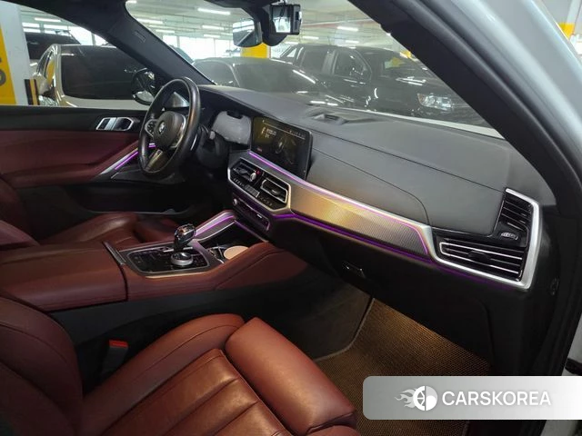 BMW X6 (G06) 2021 Белый из Кореи, фото 3