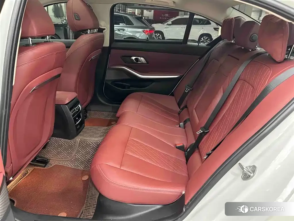 BMW 3 series 2023 Белый из Китая, фото 3