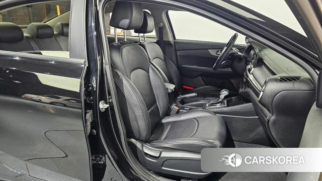 Kia Come New K3 2021 Черный из Кореи, фото 3