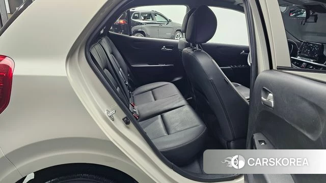 Kia Morning Urban (JA) 2023 Жемчужный цвет из Кореи, фото 3