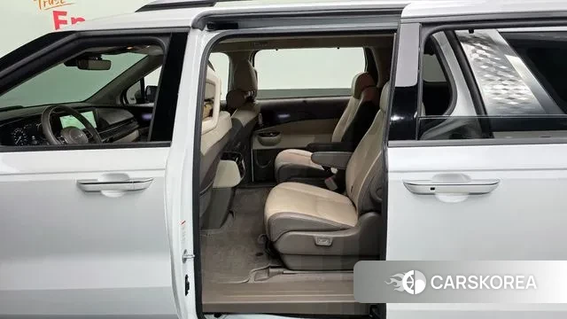 Kia Carnival 4th generation 2023 Белый из Кореи, фото 3