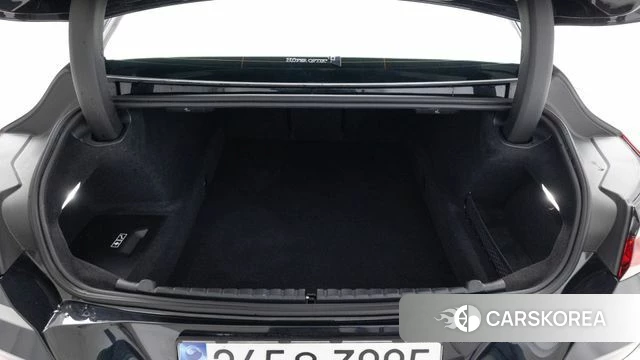 BMW 8 Series (G15) 2025 Черный из Кореи, фото 3