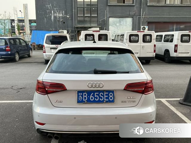 Audi A3 2019 Белый из Китая, фото 3