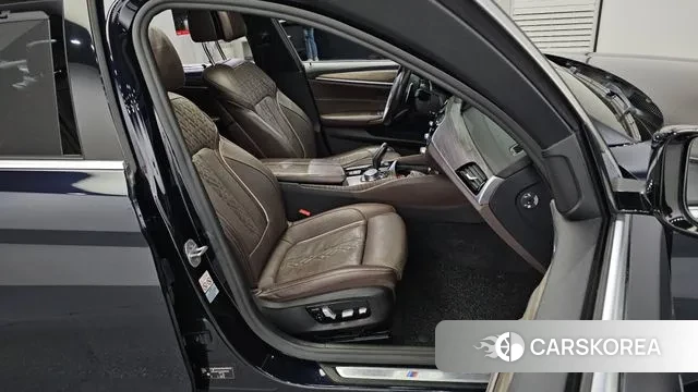 BMW 5 Series (G30) 2019 Синий из Кореи, фото 3
