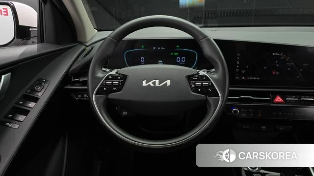 Kia Di Ol Nu Niro 2022 Белый из Кореи, фото 3