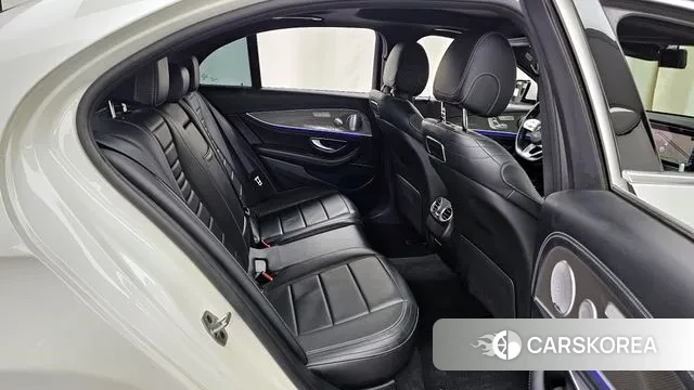 Mercedes-Benz E-Class W213 2019 Белый из Кореи, фото 3