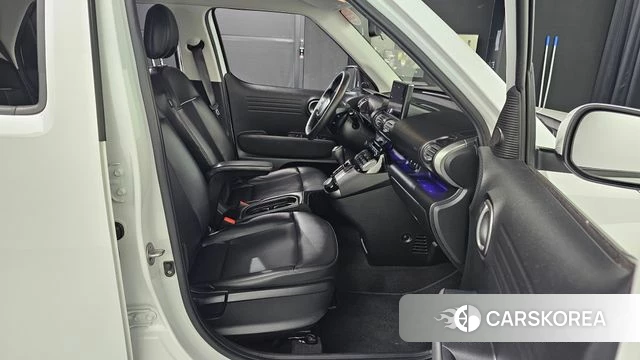 Hyundai Casper 2022 Белый из Кореи, фото 3