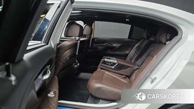 BMW 7 Series (G11) 2021 Белый из Кореи, фото 3