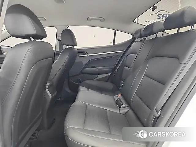 Hyundai Avante AD 2018 Белый из Кореи, фото 3