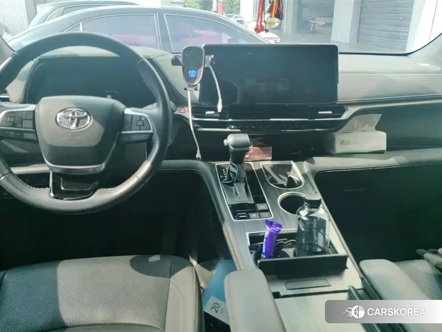 Toyota Sienna 2024 Белый из Китая, фото 3