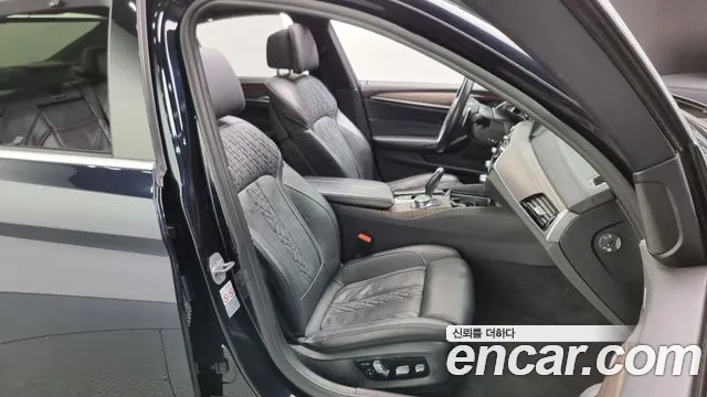 BMW 5 Series (G30) 2018 Черный из Кореи, фото 3