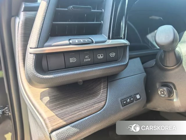 Toyota Crown (imported) 2026 Черный из Китая, фото 3