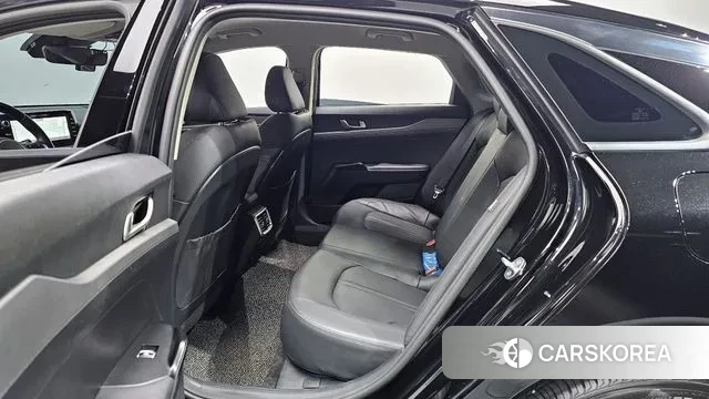 Kia K5 3rd generation 2023 Черный из Кореи, фото 3