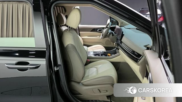 Kia The New Carnival 4th Generation 2024 Черный из Кореи, фото 3