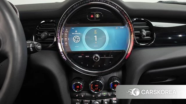 Mini Cooper 2023 Белый из Кореи, фото 3