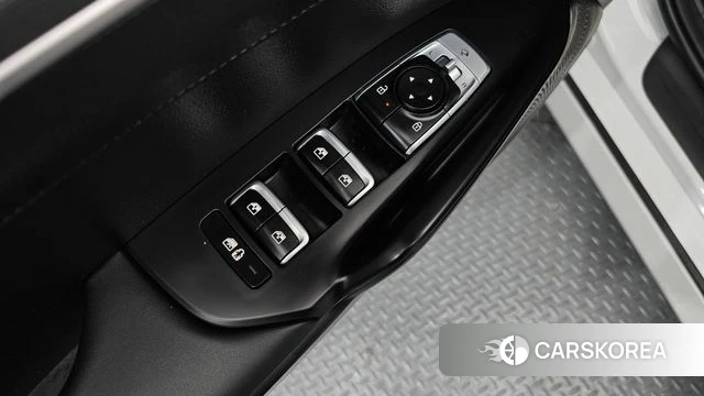 Kia The New K5 3rd generation 2024 Белый из Кореи, фото 3