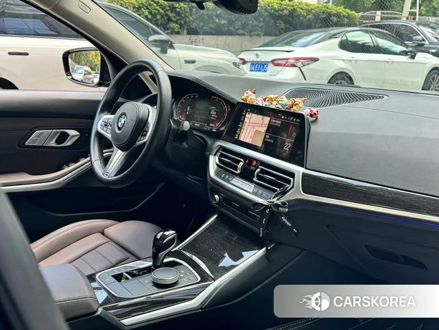 BMW 3 series 2021 Черный из Китая, фото 3