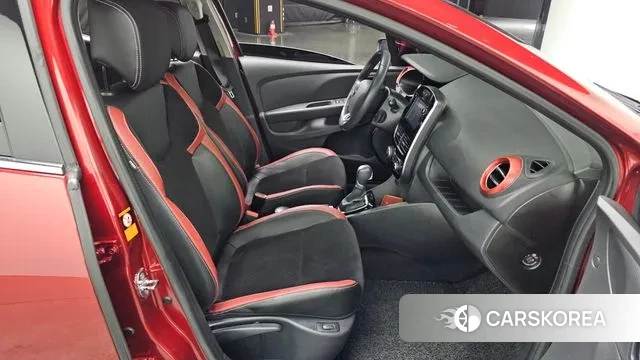 Renault Korea (Samsung) Clio 2019 Красный из Кореи, фото 3