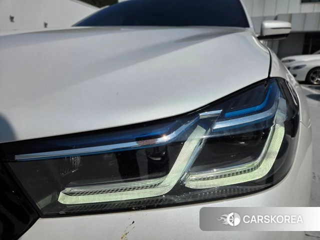 BMW 6 Series GT (G32) 2023 Белый из Кореи, фото 3